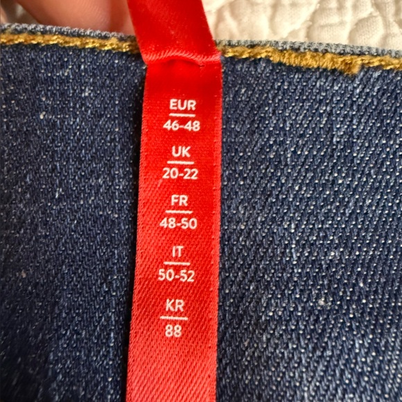 SPANX Blue Denim with Red Label - Picture 12 of 15